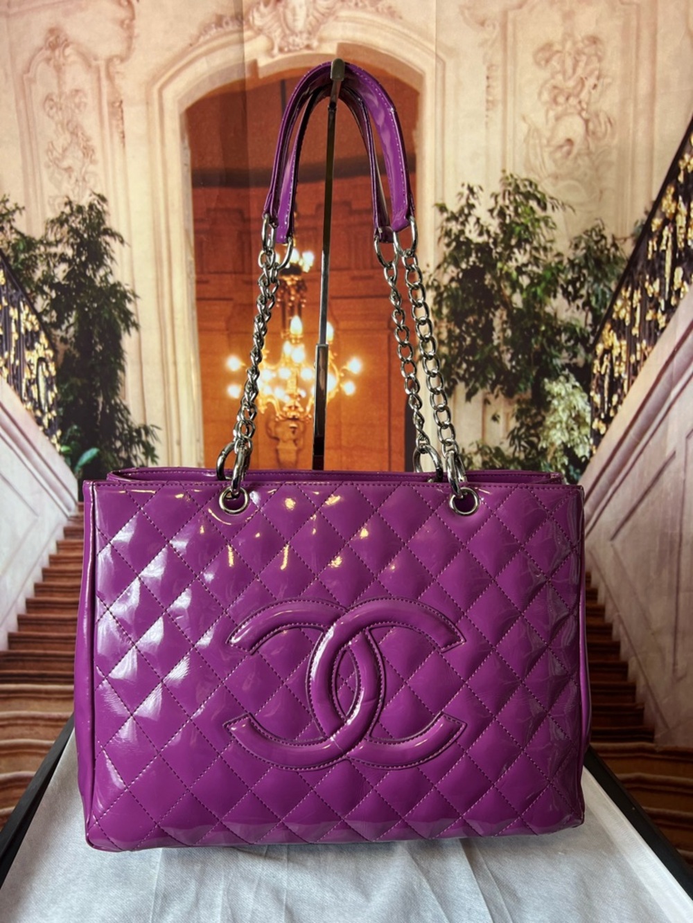 CHANEL Purple Quilted Patent Leather Shoulder Tote with Chain Straps, authentic